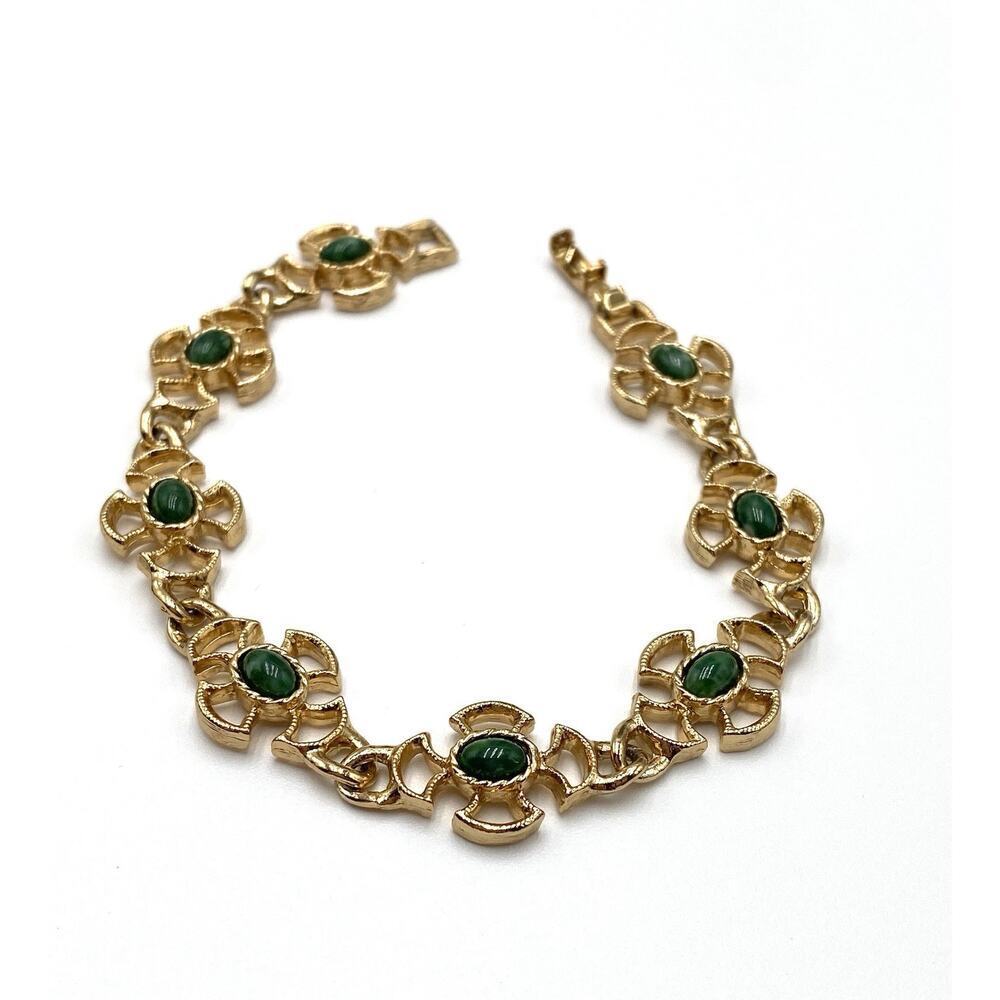 Vintage Avon 1973 Baroness Maltese Cross Green Stone Clover Gold Tone Bracelet